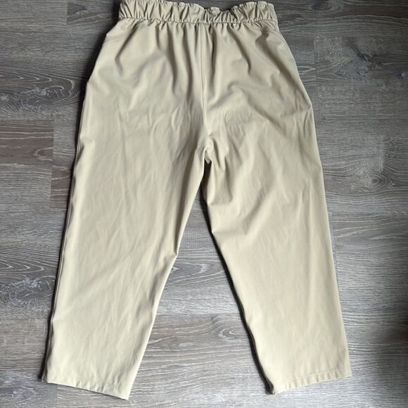 Lululemon Stretch High Rise Crop 23" Trench (First Release - Picture 3 of 11